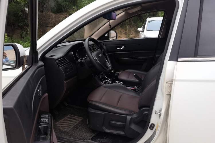 Used Lifan Auto Myway 2016 1.5L Manual Comfort Edition Driver Seat