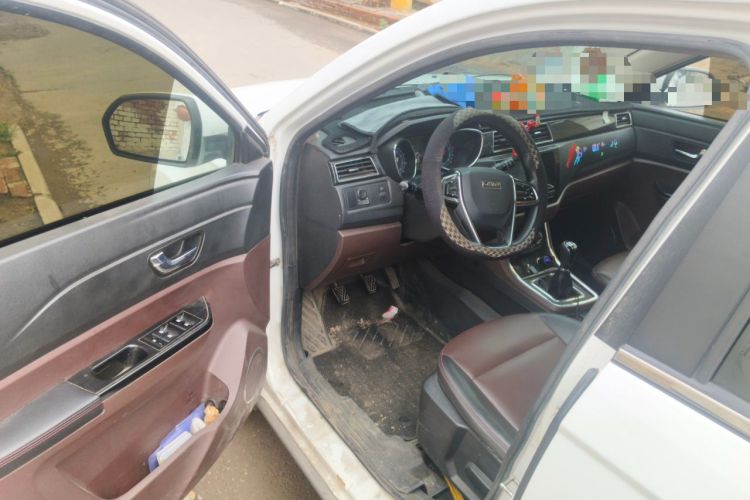 Used Lifan Auto Myway 2016 1.5L Manual Elite Version Driver Seat