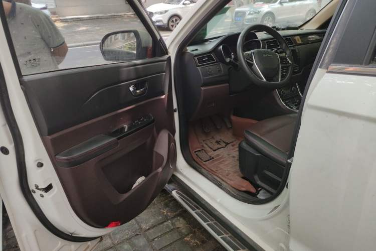 Used Lifan Auto Myway 2016 1.5L Manual Elite Version Driver Seat