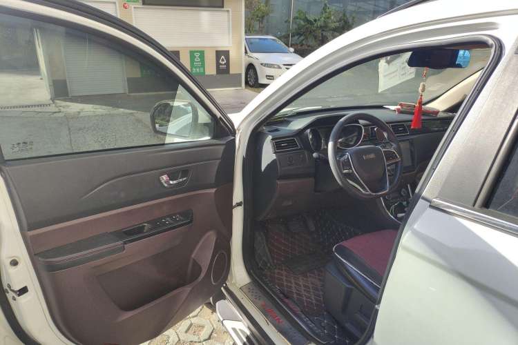 Used Lifan Auto Myway 2016 1.5L Automatic Smart Enjoyment Model Driver Seat