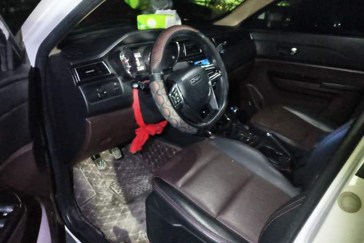 Used Lifan Auto Myway 2016 1.5L Manual Elite Version Driver Seat