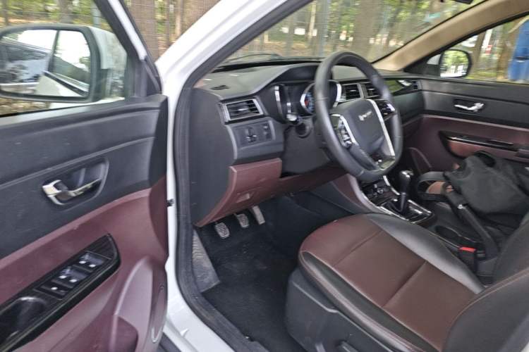 Used Lifan Auto Myway 2016 1.5L Manual Elite Version Driver Seat
