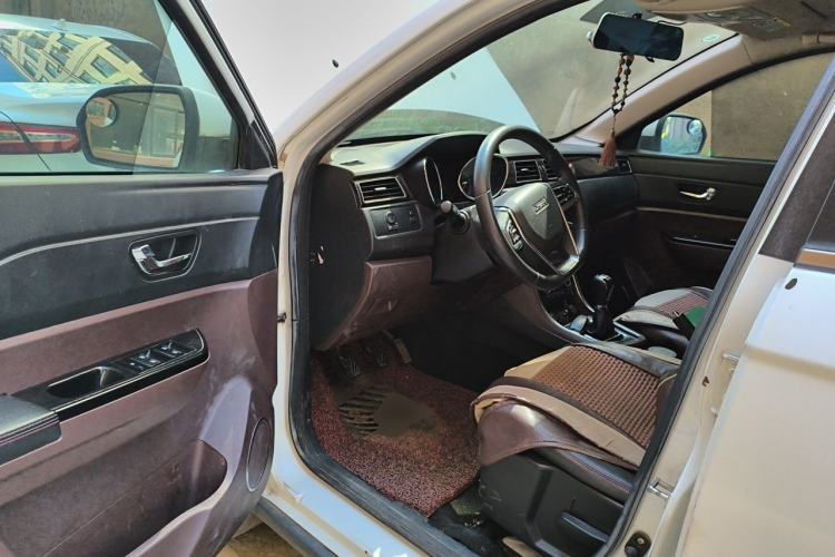 Used Lifan Auto Myway 2016 1.5L Manual Elite Version Driver Seat