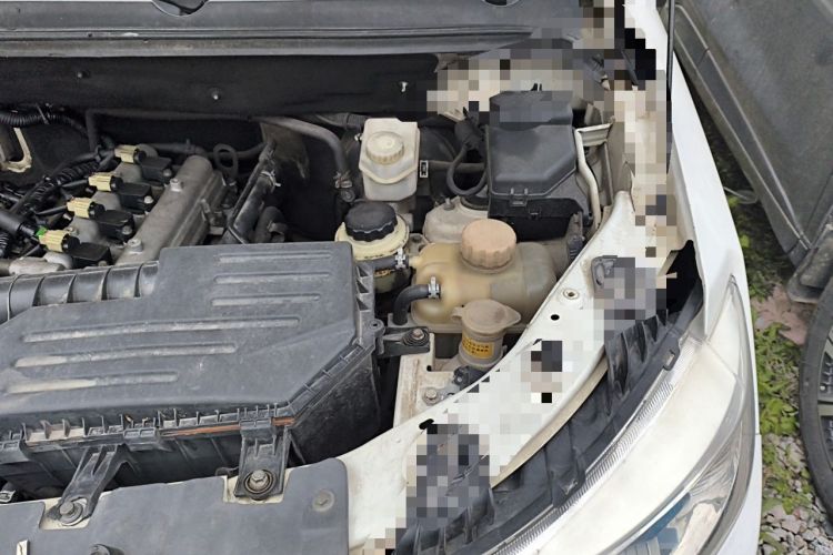 Used Lifan Auto Myway 2016 1.5L Manual Elite Version Engine Bay Left