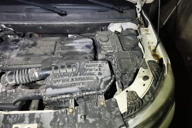 Used Lifan Auto Myway 2016 1.5L Manual Elite Version Engine Bay Left