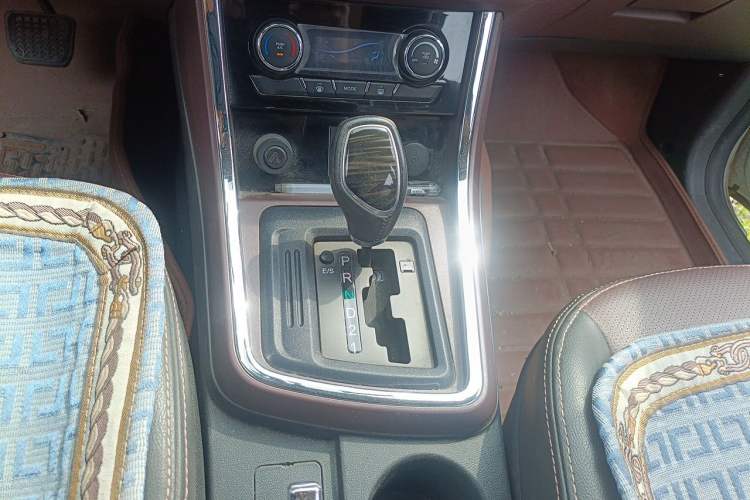 Used Lifan Auto Myway 2016 1.5L Automatic Smart Enjoyment Model Gear Lever