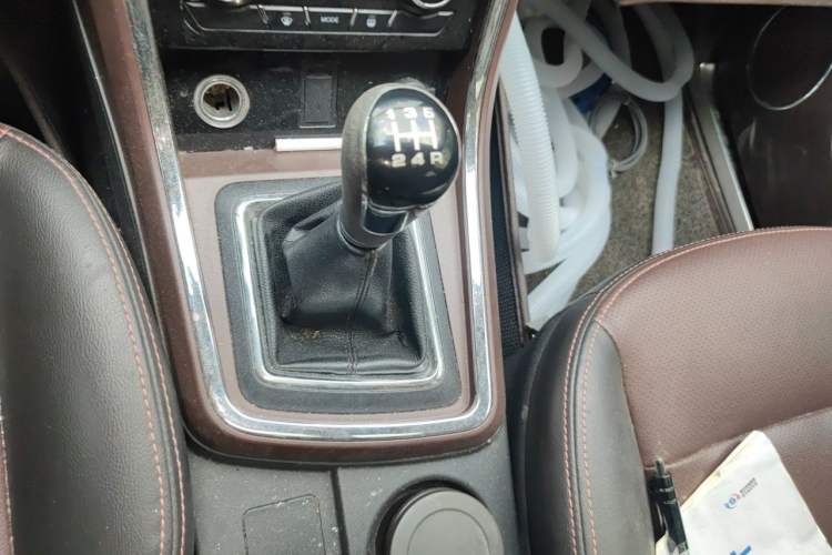 Used Lifan Auto Myway 2016 1.5L Manual Elite Version Gear Lever