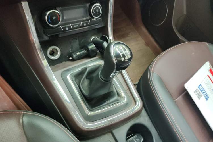 Used Lifan Auto Myway 2016 1.5L Manual Elite Version Gear Lever