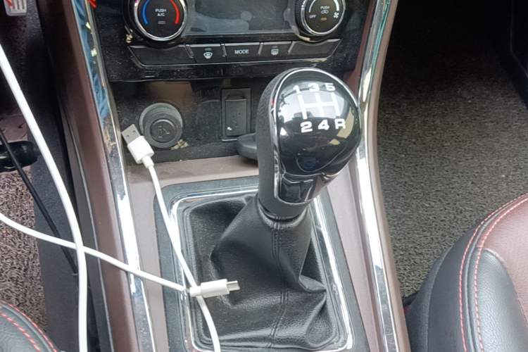 Used Lifan Auto Myway 2016 1.5L Manual Elite Version Gear Lever