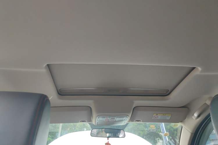 Used Lifan Auto Myway 2016 1.5L Automatic Smart Enjoyment Model Headliner