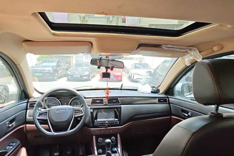 Used Lifan Auto Myway 2016 1.5L Manual Elite Version Headliner