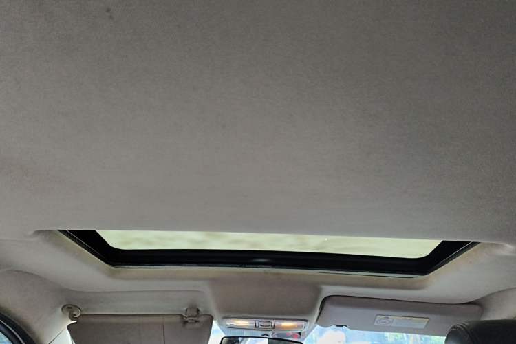 Used Lifan Auto Myway 2016 1.5L Manual Elite Version Headliner