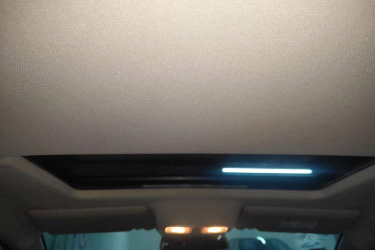Used Lifan Auto Myway 2016 1.5L Manual Elite Version Headliner