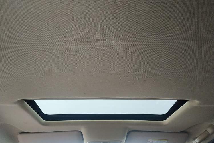Used Lifan Auto Myway 2016 1.5L Automatic Smart Enjoyment Model Headliner