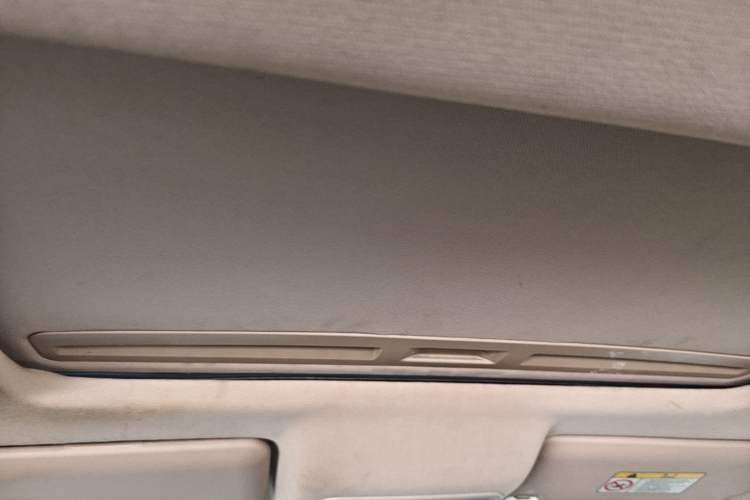 Used Lifan Auto Myway 2016 1.5L Manual Elite Version Headliner