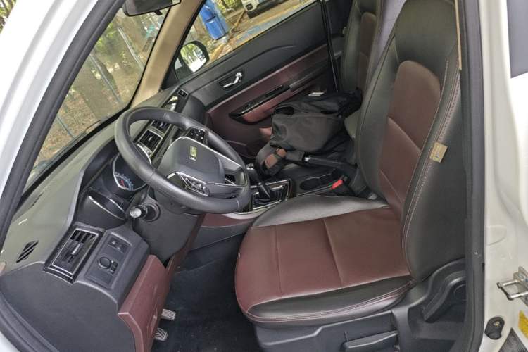 Used Lifan Auto Myway 2016 1.5L Manual Elite Version Left Front Seat