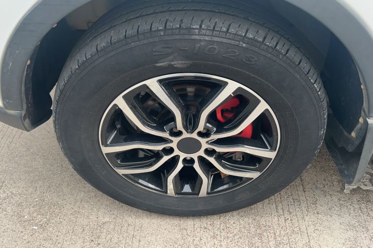 Used Lifan Auto Myway 2016 1.5L Manual Elite Version Left Front Wheel Hub