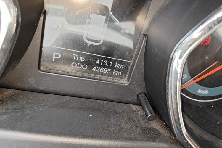 Used Lifan Auto Myway 2016 1.5L Automatic Smart Enjoyment Model Odometer Close Up