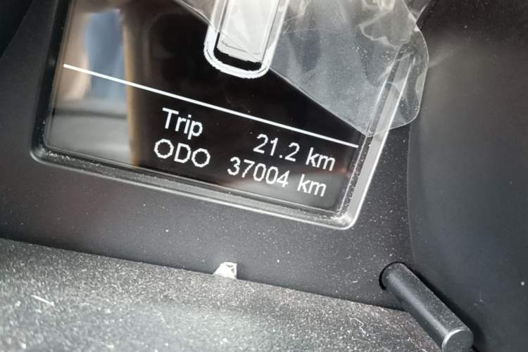 Used Lifan Auto Myway 2016 1.5L Manual Elite Version Odometer Close Up