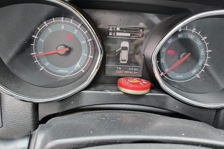 Used Lifan Auto Myway 2016 1.5L Manual Elite Version Odometer Close Up