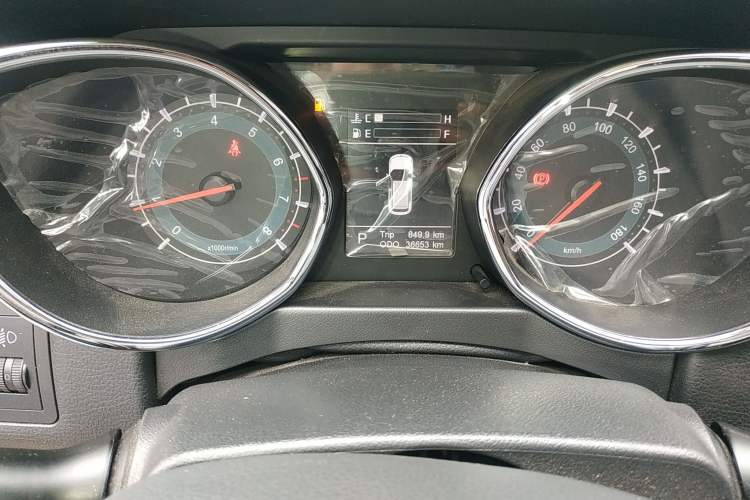 Used Lifan Auto Myway 2016 1.5L Automatic Smart Enjoyment Model Odometer Close Up
