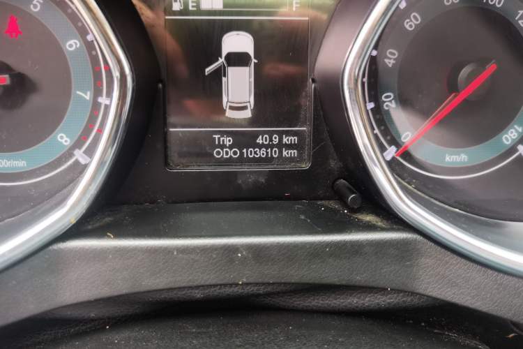 Used Lifan Auto Myway 2016 1.5L Manual Elite Version Odometer Close Up