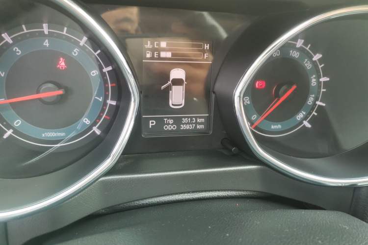 Used Lifan Auto Myway 2016 1.5L Automatic Smart Enjoyment Model Odometer Close Up