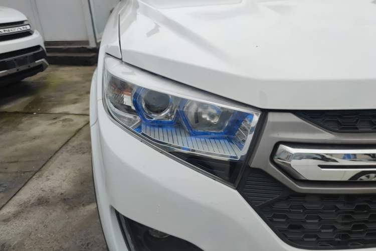 Used Lifan Auto Myway 2016 1.5L Automatic Smart Enjoyment Model Right Front Headlight