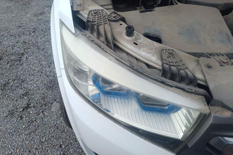 Used Lifan Auto Myway 2016 1.5L Automatic Smart Enjoyment Model Right Front Headlight