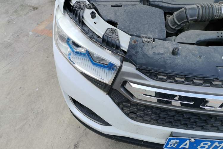 Used Lifan Auto Myway 2016 1.5L Manual Elite Version Right Front Headlight