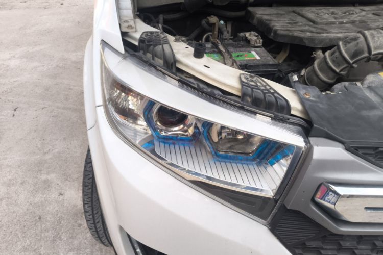 Used Lifan Auto Myway 2016 1.5L Automatic Luxury Model Right Front Headlight