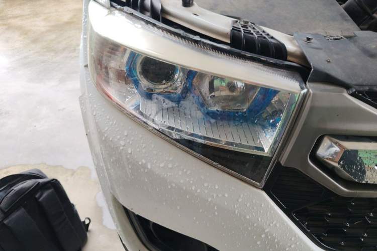 Used Lifan Auto Myway 2016 1.5L Manual Elite Version Right Front Headlight