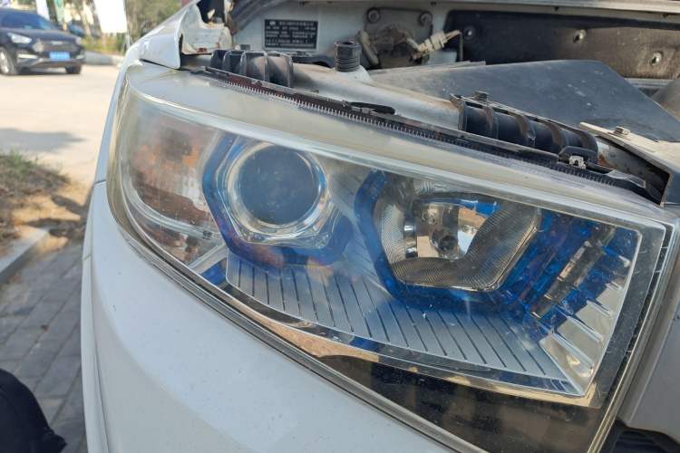 Used Lifan Auto Myway 2016 1.5L Manual Elite Version Right Front Headlight