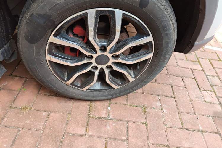 Used Lifan Auto Myway 2016 1.5L Manual Elite Version Right Front Wheel Hub