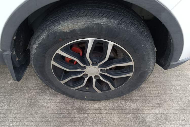 Used Lifan Auto Myway 2016 1.5L Manual Elite Version Right Front Wheel Hub