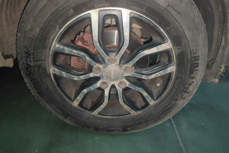 Used Lifan Auto Myway 2016 1.5L Manual Elite Version Right Front Wheel Hub
