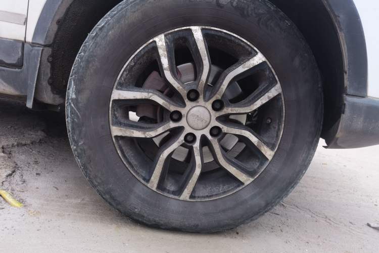 Used Lifan Auto Myway 2016 1.5L Manual Elite Version Right Front Wheel Hub