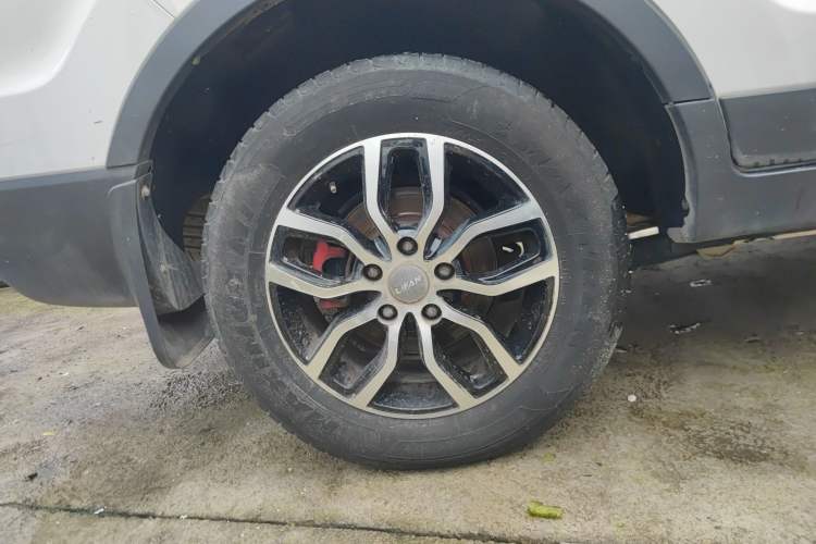 Used Lifan Auto Myway 2016 1.5L Automatic Smart Enjoyment Model Right Rear Wheel Hub