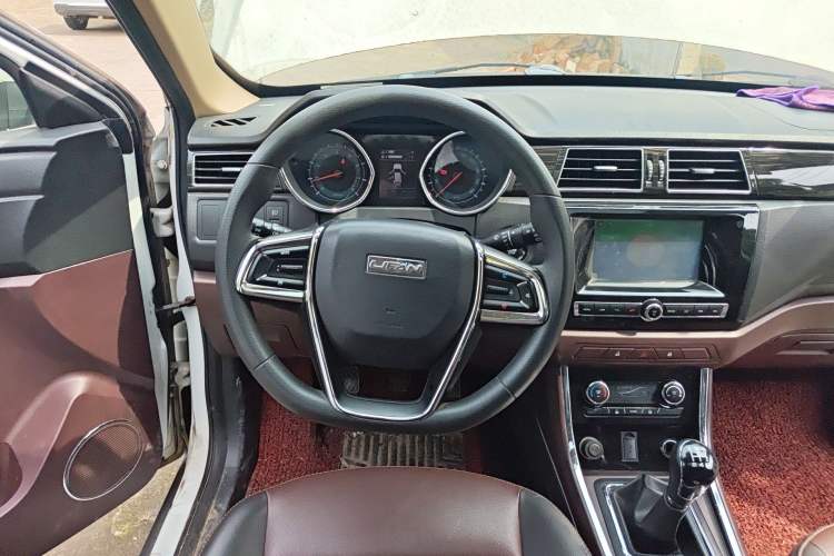 Used Lifan Auto Myway 2016 1.5L Manual Elite Version Steering Wheel