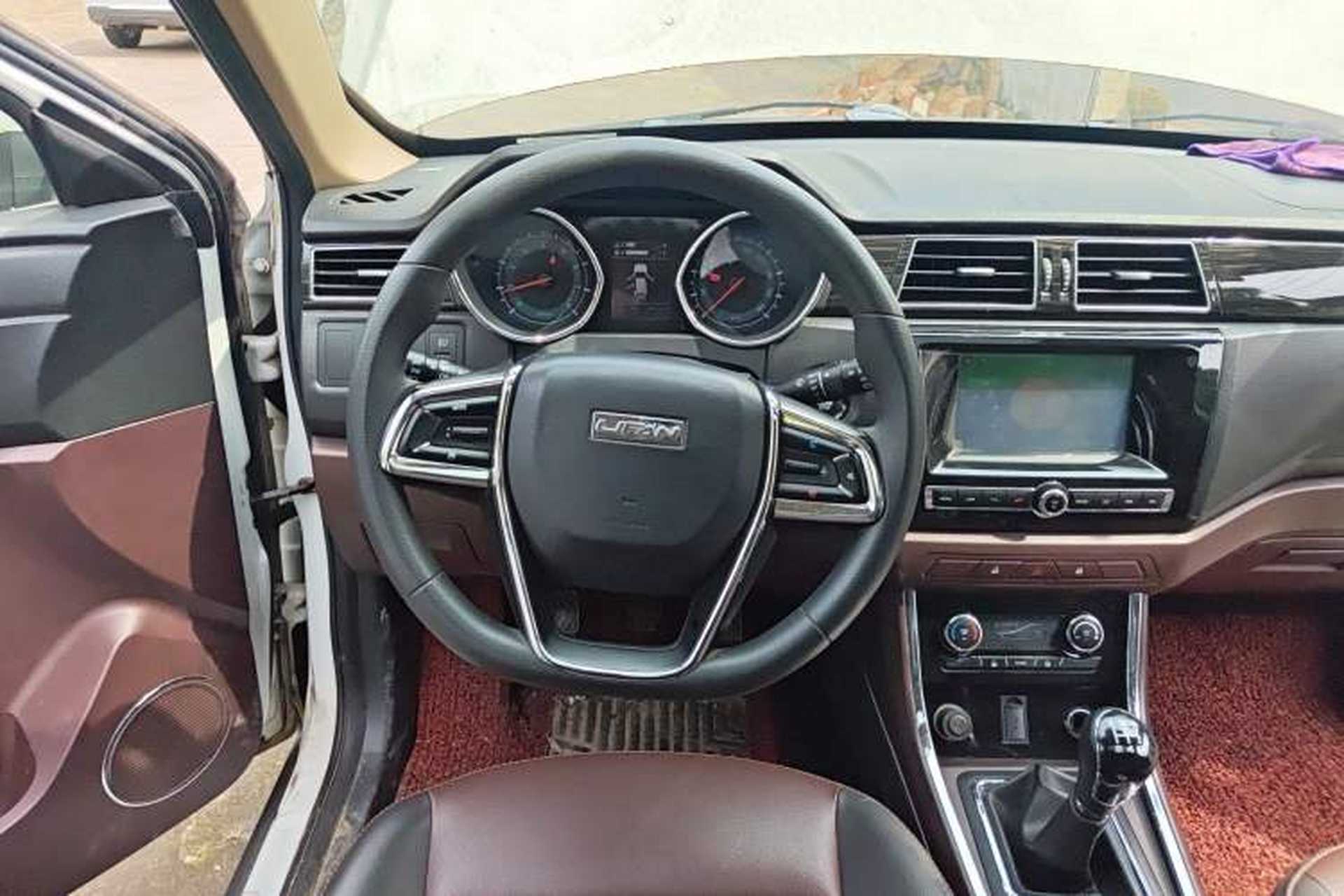 Used Lifan Auto Myway 2016 1.5L Manual Elite Version Steering Wheel