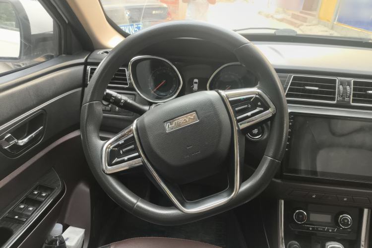 Used Lifan Auto Myway 2016 1.5L Automatic Luxury Model Steering Wheel