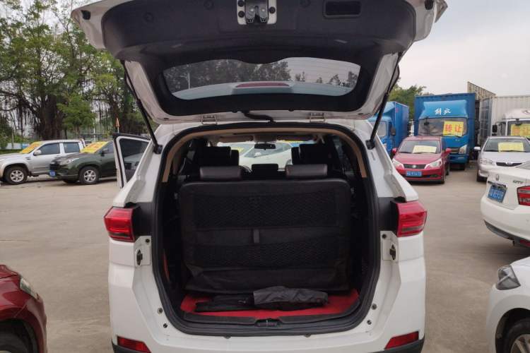 Used Lifan Auto Myway 2016 1.5L Manual Elite Version Trunk