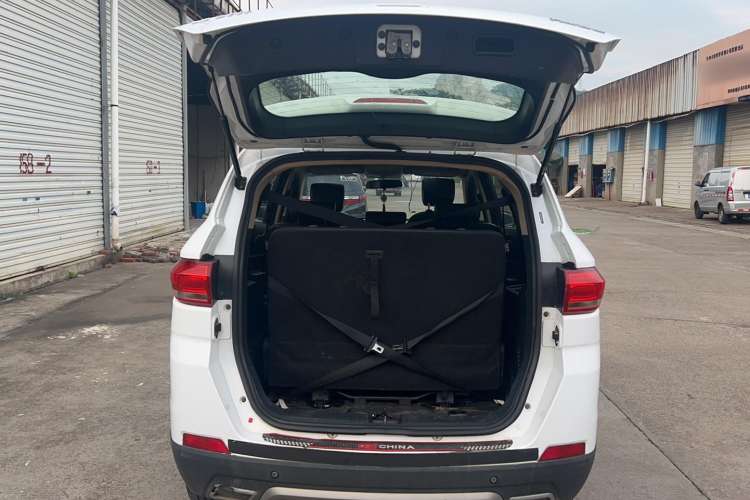 Used Lifan Auto Myway 2016 1.5L Manual Elite Version Trunk