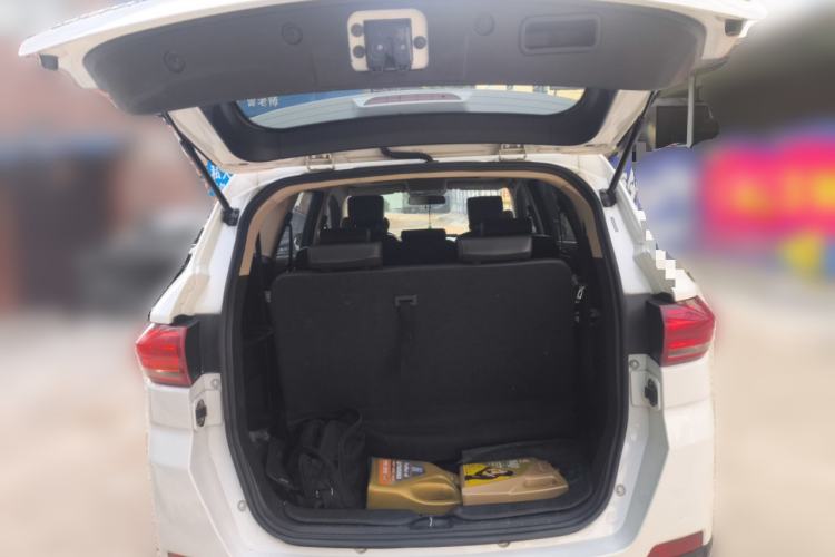 Used Lifan Auto Myway 2016 1.5L Automatic Luxury Model Trunk