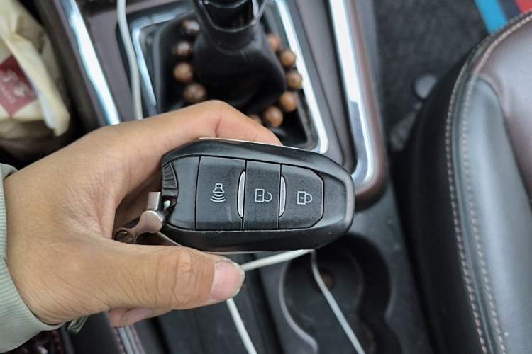 Used Lifan Auto Myway 2016 1.5L Manual Elite Version Vehicle Key