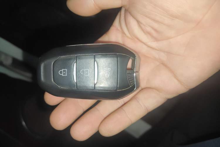Used Lifan Auto Myway 2016 1.5L Manual Elite Version Vehicle Key