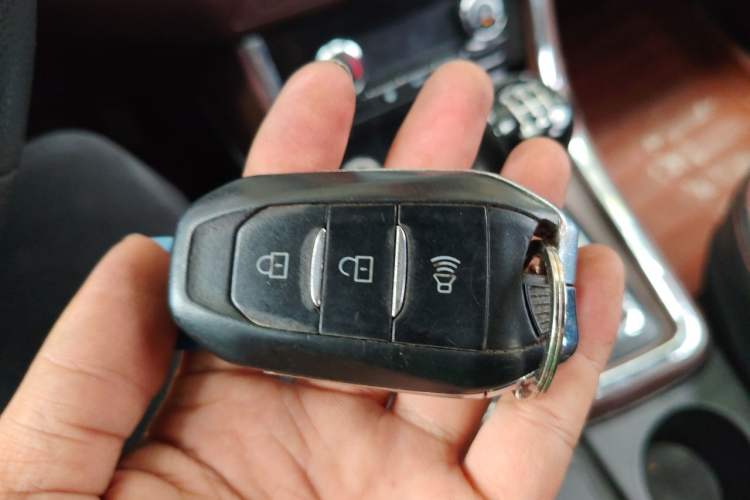 Used Lifan Auto Myway 2016 1.5L Manual Elite Version Vehicle Key