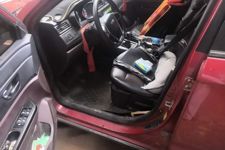 Used Lifan Auto Myway 2017 1.8L Manual Comfort Model Driver Seat