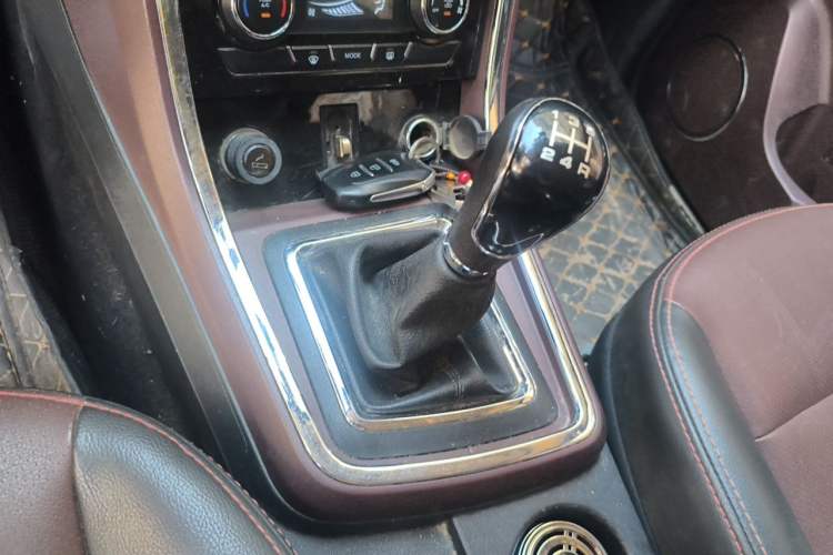 Used Lifan Auto Myway 2017 1.8L Manual Elite Model Gear Lever