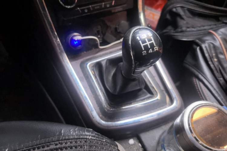 Used Lifan Auto Myway 2017 1.8L Manual Comfort Model Gear Lever